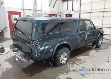 1998 Toyota Tacoma Limited V6 из США, поврежденный, VIN 4TAWN74N7WZ060335